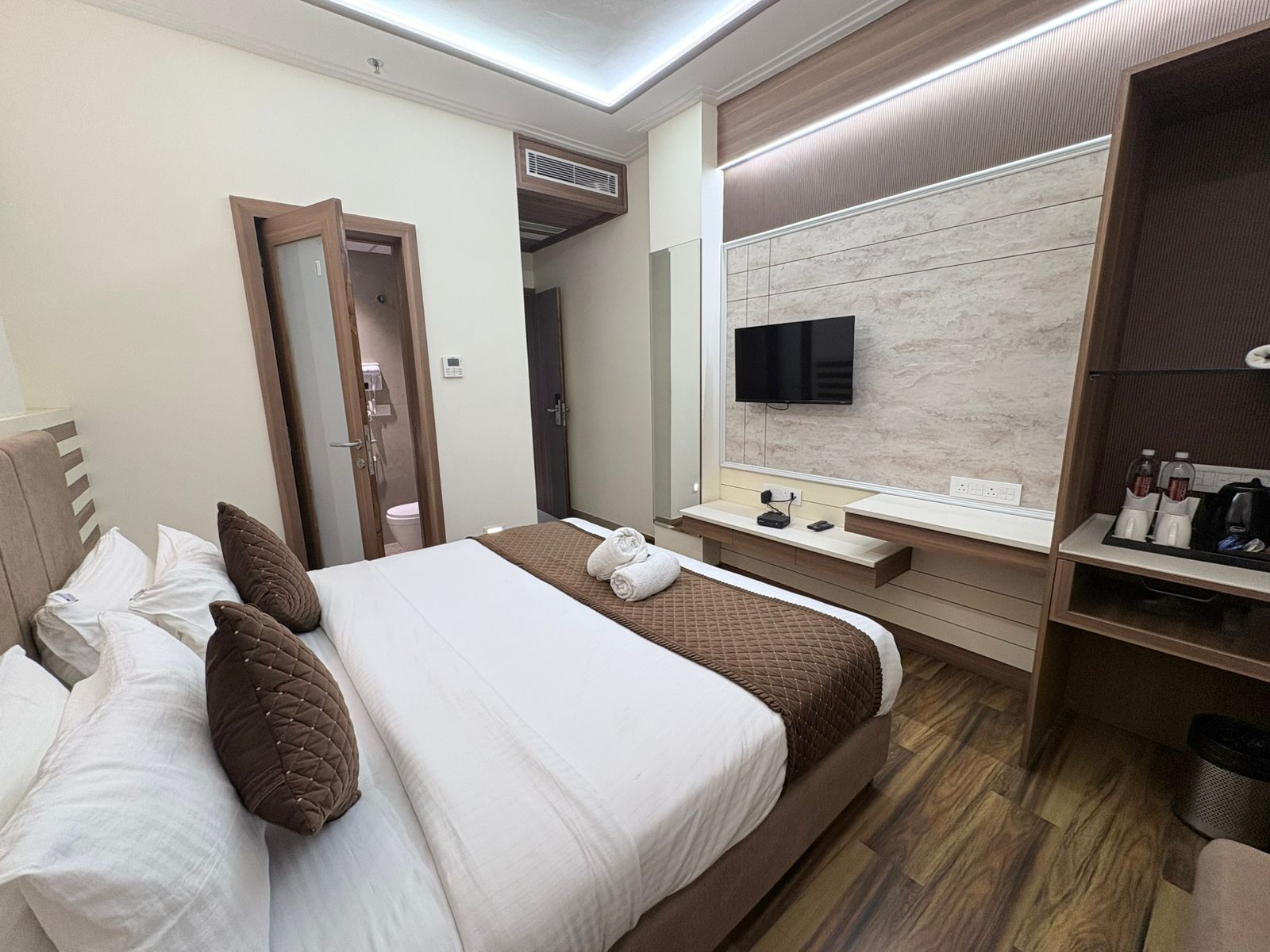 Hotel Shree Shivay Namastubhyam